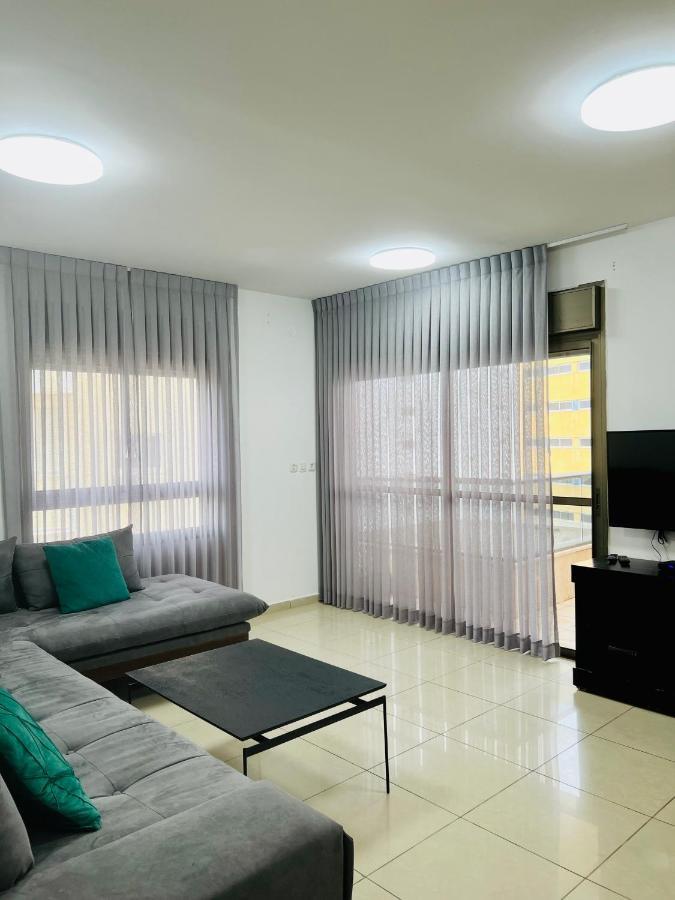 King David Apartment Нетания Екстериор снимка