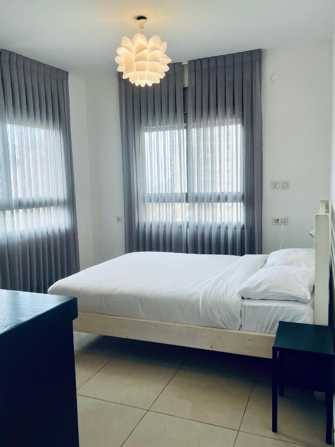 King David Apartment Нетания Екстериор снимка